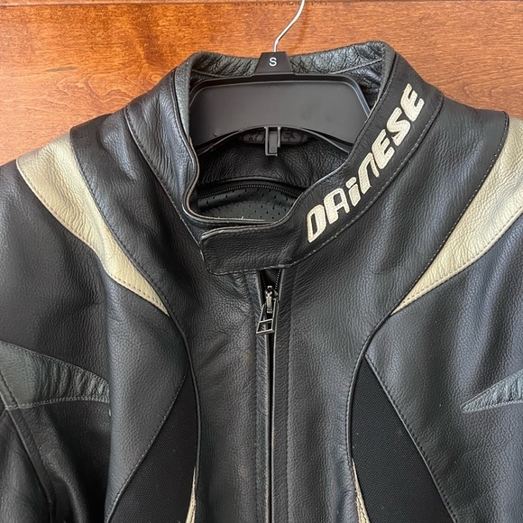 Mens Dainese Motorcycle Jacket Size 52 - Picture 5 of 13